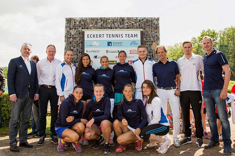 Dr. Jürgen Danner als Teamarzt des Eckert-Tennis-Teams, das dreimal Deutscher Meister wurde.